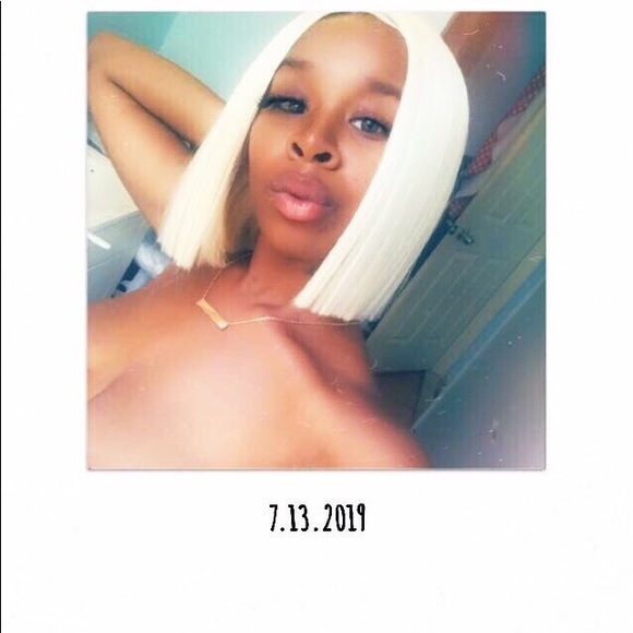 Meet your Posher, Briana - Picture 1 of 1